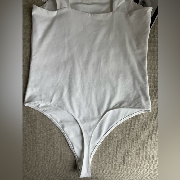 Abercrombie & Fitch Seamless Square Neck Bodysuit In White Size L - Picture 9 of 14